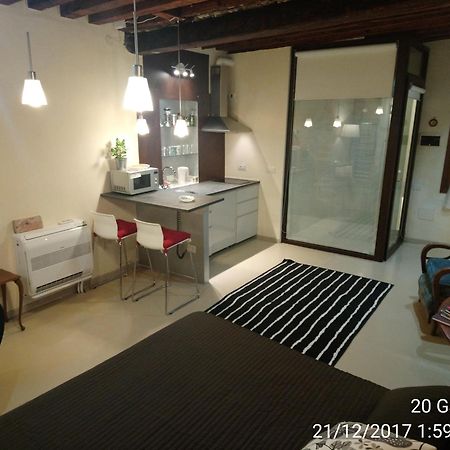 Suite Apartment San Marco 1825 Venecia Exterior foto
