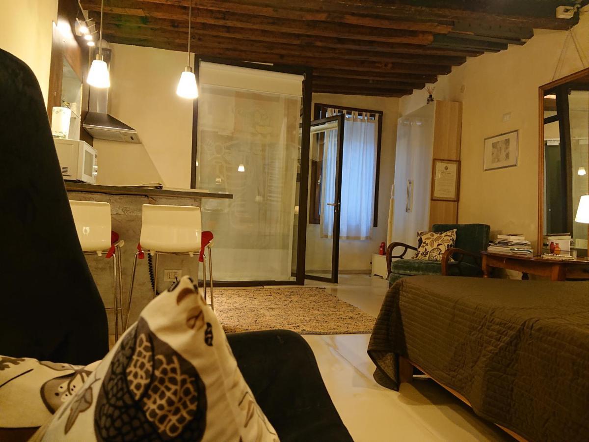 Suite Apartment San Marco 1825 Venecia Exterior foto