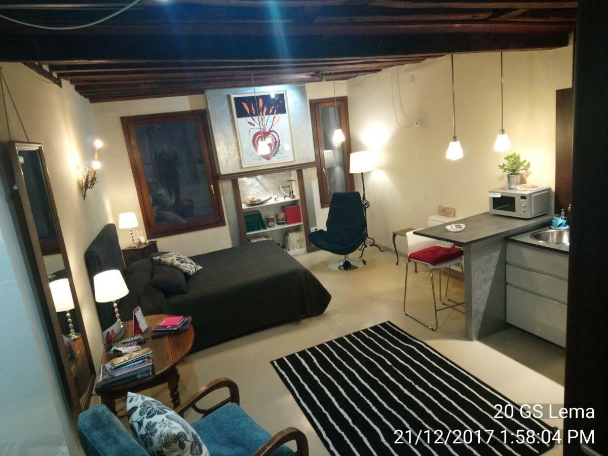 Suite Apartment San Marco 1825 Venecia Exterior foto